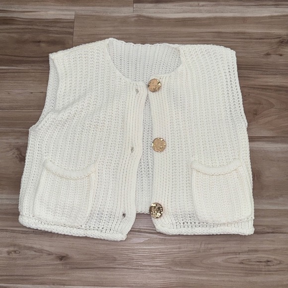 Jackets & Blazers - White Chunky Knit Sweater Vest Gold Hammered Buttons XL Sleeveless Cardigan a3